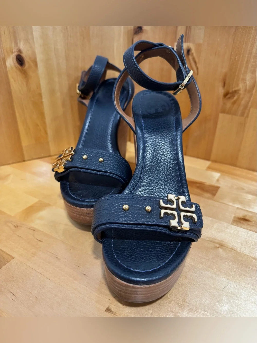 Authentic Tory Burch Elina Navy Leather Wedges